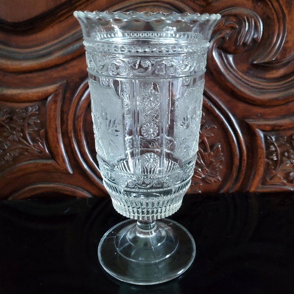 1880s "Wreath" AKA "Willow Oak Celery Vase by Bryce Brothers Pittsburgh PA - Picture 15 of 16